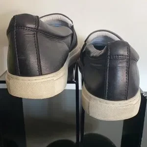 ?LANVIN BLACK LEATHER SLIP-ONS ?WITH LANVIN DEBOSSED LOGO? LANVIN Mens DDB1 Basket Cap Toe Leather Low Top Sneakers  main image 4